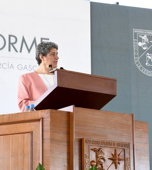 Teresa García Gasca pronuncia su primer informe como Rectora de la UAQ LA FUENTE QUERETARO