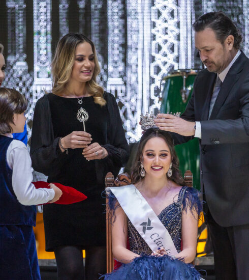 71 273 38701 1245662515 09 12 CORONACION REINA FIESTAS NAVIDAD