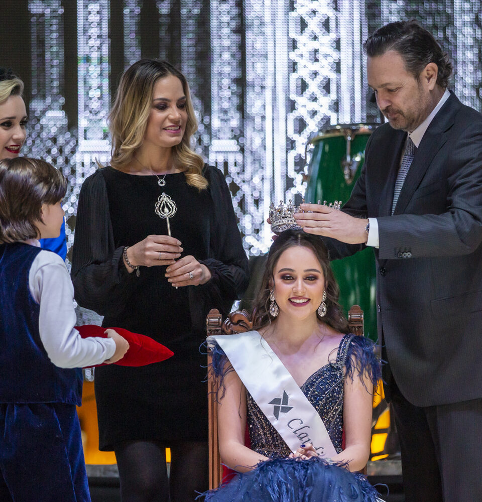 71 273 38701 1245662515 09 12 CORONACION REINA FIESTAS NAVIDAD