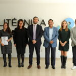 71 273 38741 299974773 41E85267 D0E1 465C BC95 C849B5763F8A