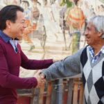 Mario delgado y adulto mayor