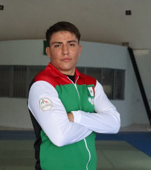 71 273 38870 77480699 01 03 Luchadores Plazas centroamericanos 01 (2)