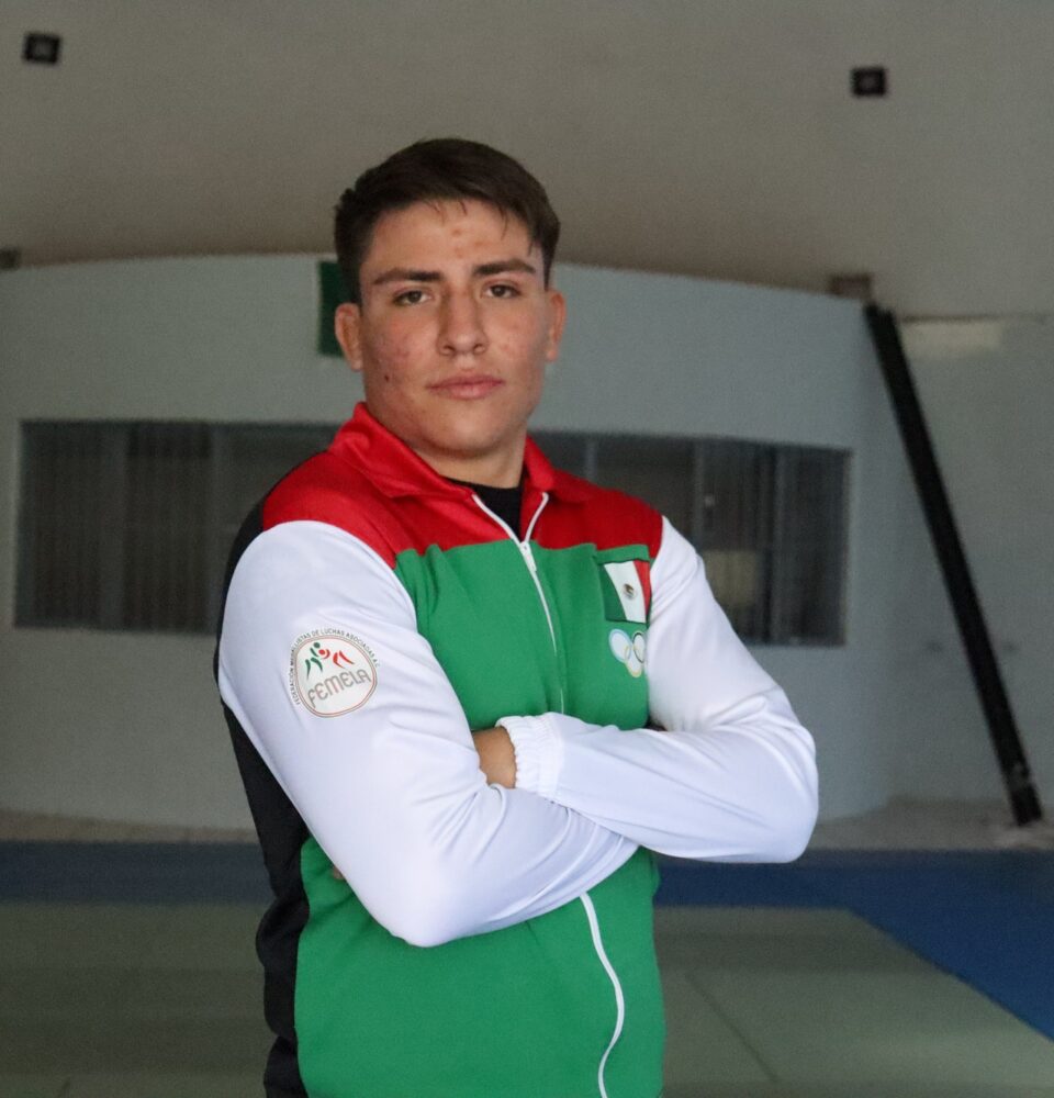 71 273 38870 77480699 01 03 Luchadores Plazas centroamericanos 01 (2)