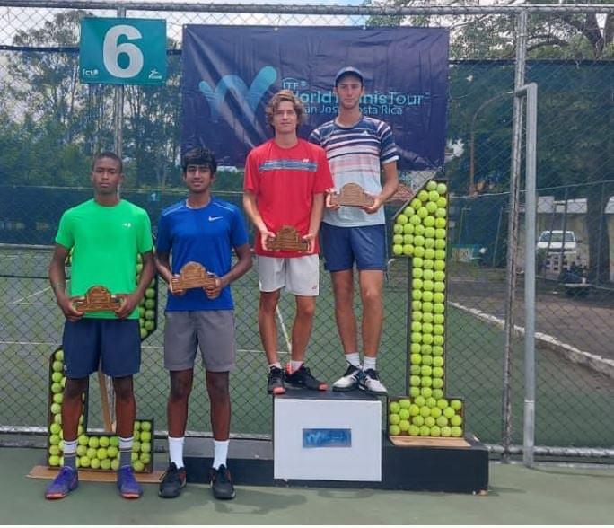 71 273 38983 599464777 01 18 Copa Davis Luciano y Armando 07 (1)