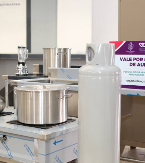 71 273 39202 883625670 090223 EQUIPAMIENTO AULA COCINA