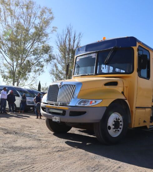 71 273 39565 2024739617 06 03 23 TRANSPORTE ESCOLAR (1)