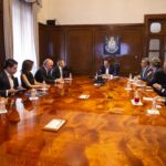 71 273 40220 1266687705 IMG