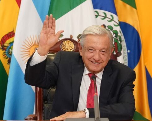 Amlo latina