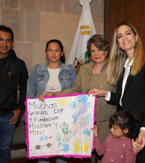 71 273 40341 2006412978 020523 FIRMA DE CONVENIO MICHOU Y MAU