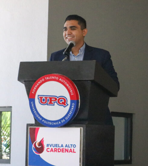 71 273 40468 287910301 05 11 UPQ BachilleratoAvazando