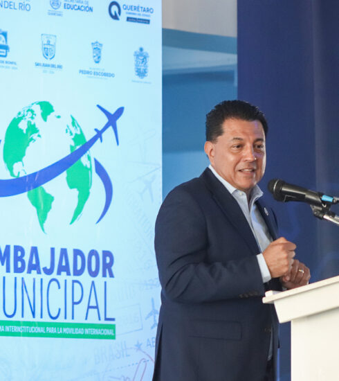71 273 40590 1418798379 EMBAJADORES 02 18