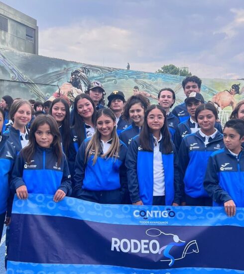 71 273 40871 1240850750 06 06 INDEREQ Equipo Queretano de rodeo