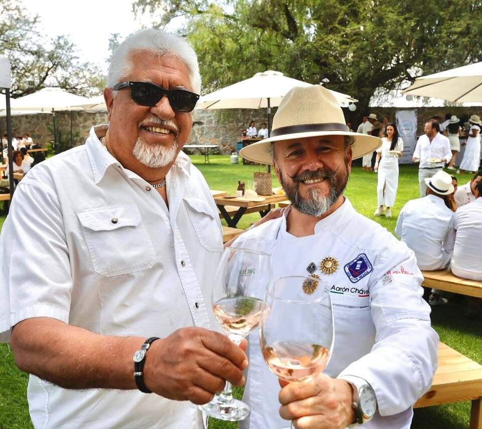 71 273 40947 318081479 PICNIC BLANC