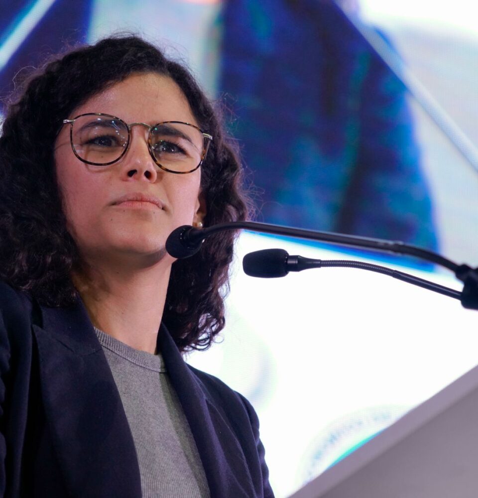 Luisa M Alcalde
