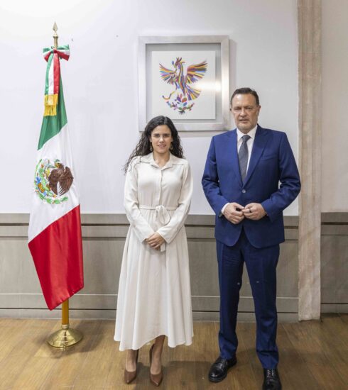 71 273 41604 1031075811 IMG