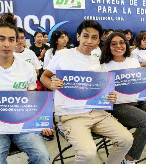 71 273 41926 1779332007 30 08 2023 ESTUDIANTES UTC RECIBEN APOYOS PARA MOPVILIDAD INTERNACIONAL6