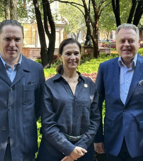 71 273 41950 878529611 01 09 23 Kadin4