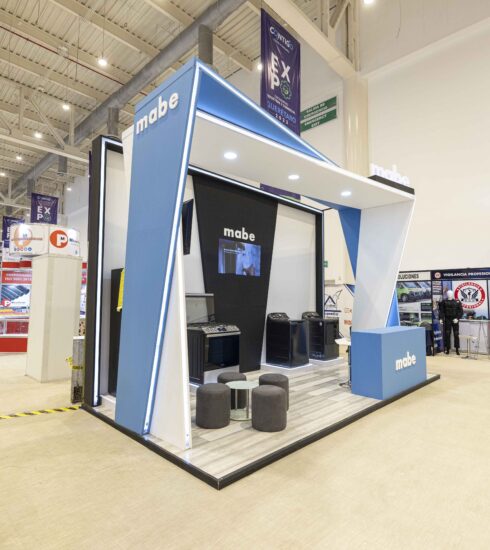 71 273 42006 1149304513 06 09 INAUGURACION EXPO INDUSTRIAL