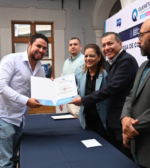 71 273 42519 1015643660 FOTO1 CEI 64 2023 ICATEQ y CEI entregan reconocimientos por cursar capacitaciones