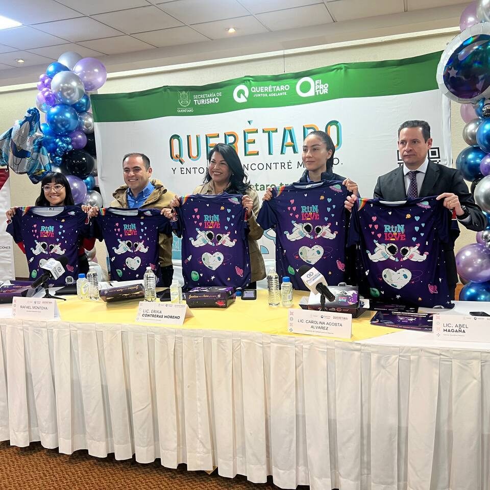 71 273 43579 1023193533 RUN LOVE