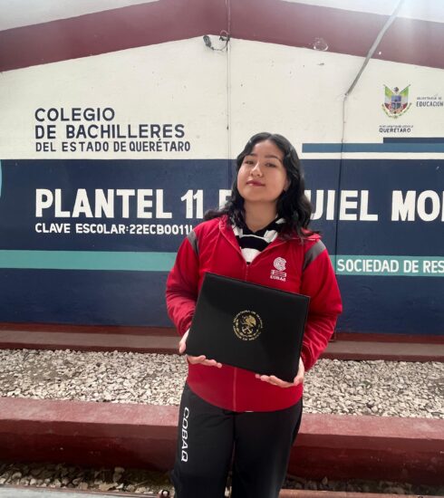 71 273 43655 1681439634 Giselle Gauadalupe COBAQ 2do. lugar Concurso La Juventud y la Mar