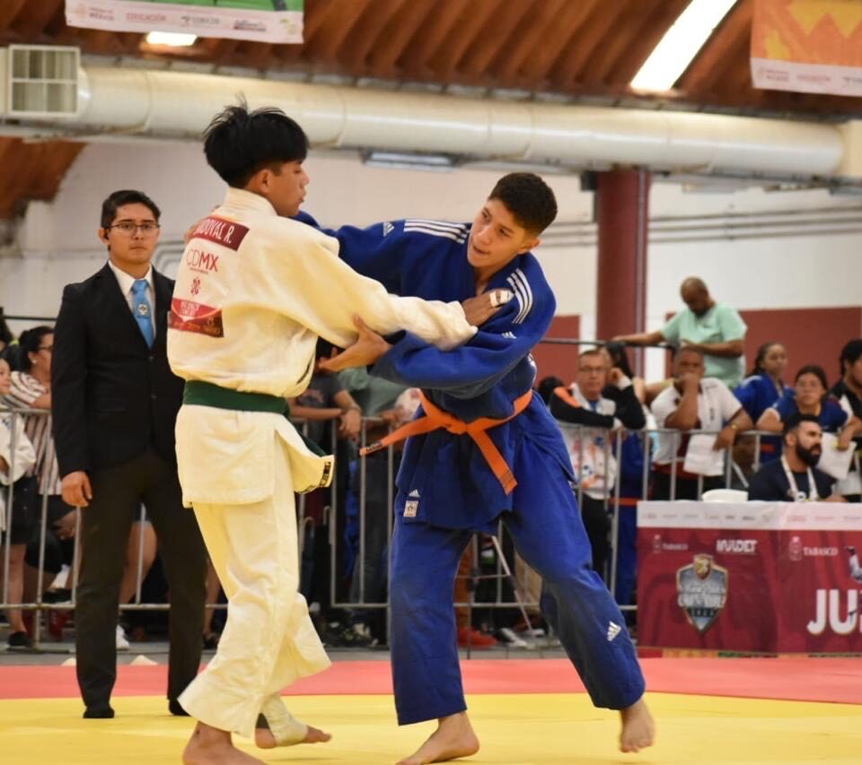 71 273 43924 1329254685 IMG