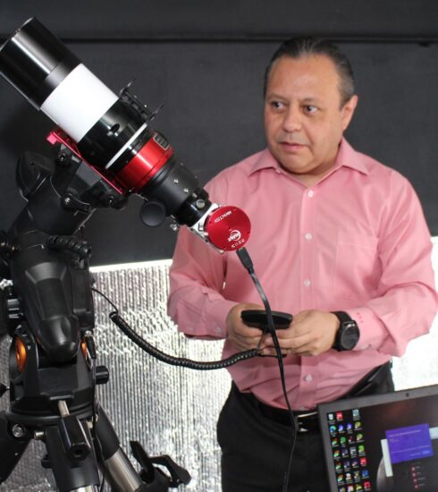 71 273 44043 1598443052 BOLETIN 021 Capacitara SEDEQ a docentes sobre metodos de observacion segura del Eclipse Solar 2024 (5)