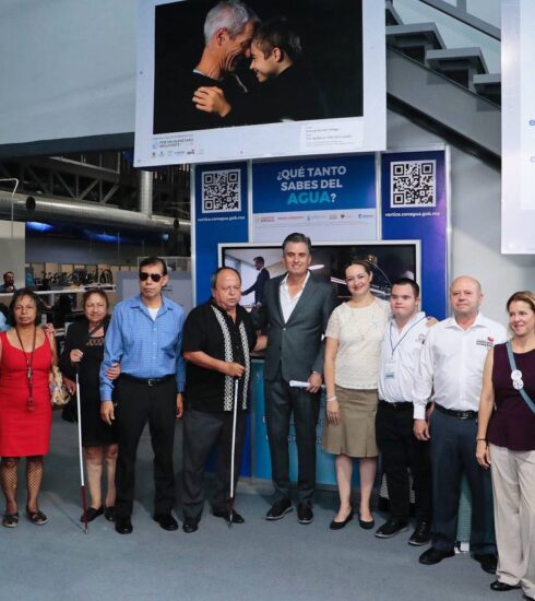 71 273 44442 1220273214 06 06 Se inaugura en la CEA la Galeria itinerante