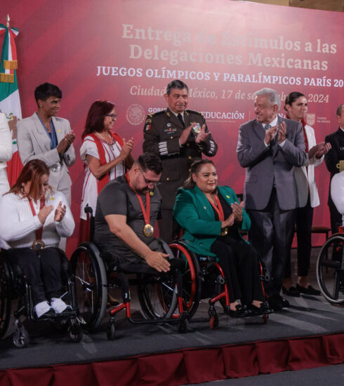 2024 09 17 Presidente AMLO Entrega de reconocimientos a participantes de Juegos Olímpicos y Paralímpicos Palacio Nacional Foto