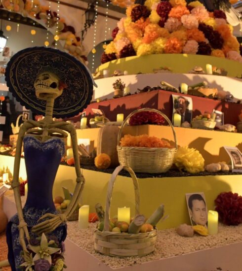 71 273 45888 2140610027 28.10.24.INAUGURACION ALTAR