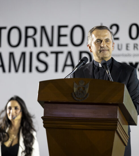 71 273 46025 1286025733 07 11 TORNEO AMISTAD