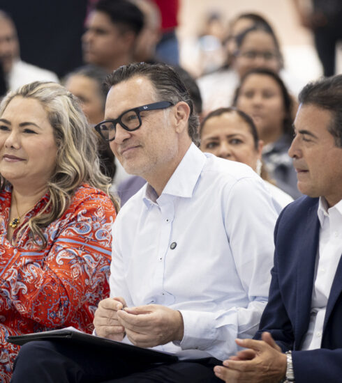 71 273 47949 1889623826 190525 EXPOSICION ROSTROS DE LA EDUCACION VS