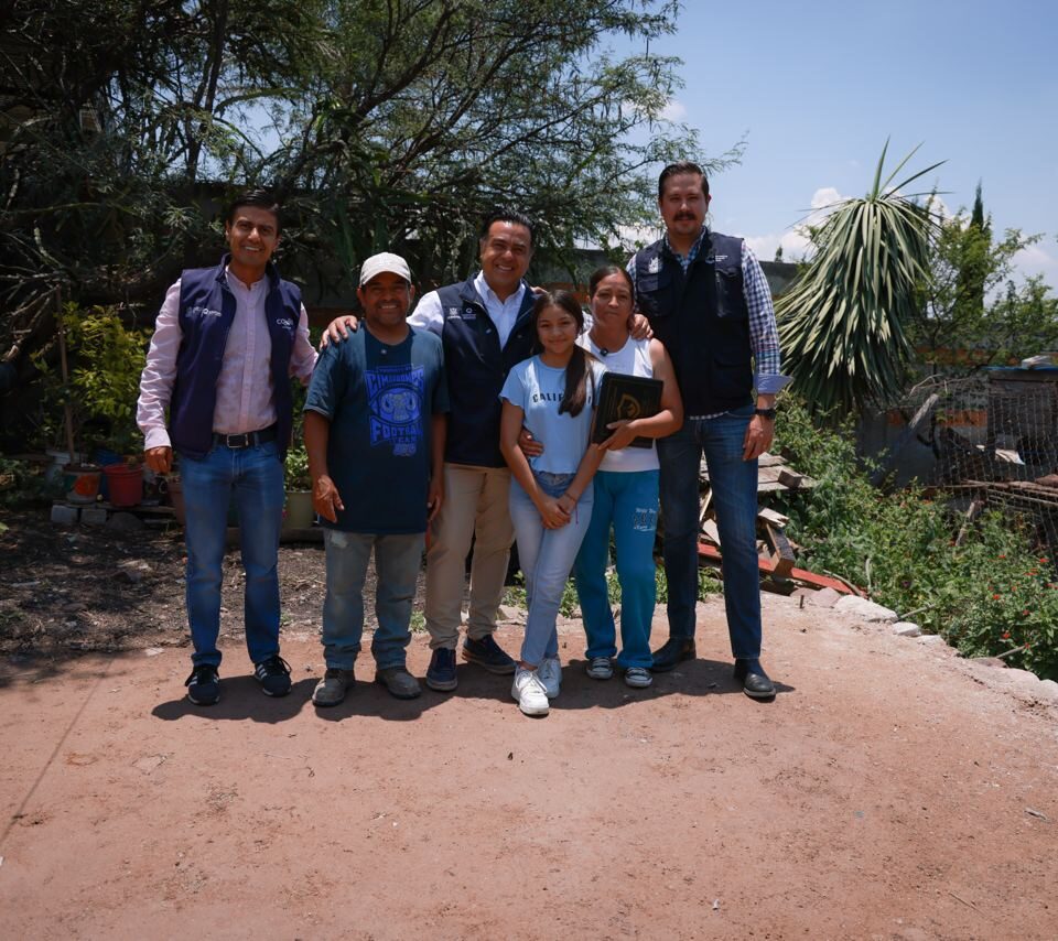 71 273 48787 1015511001 10 08 25 titular de sedesoq realizar visita a beneficiarios de cuartos prefabricados 5