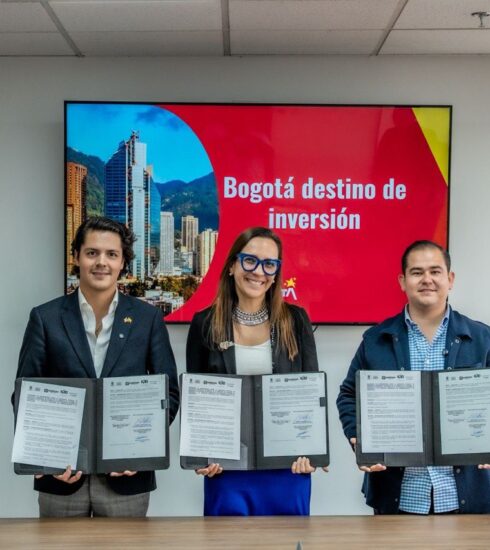 71 273 48894 2015586590 firma iqei colombia (1)