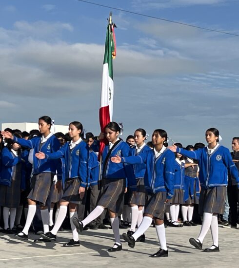 71 273 49004 1801850051 01 09 regreso clases usebeq 03