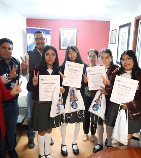 71 273 49018 1104813938 premio concyteq a estudiantes cobaq 0002