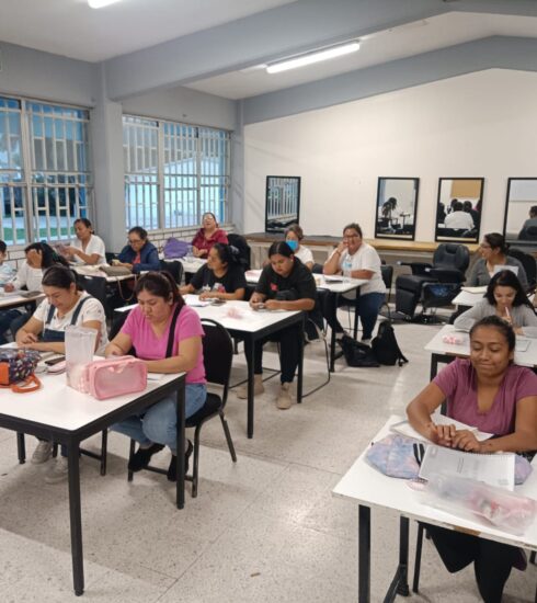 71 273 49127 699467144 boletinsecmuj 11sep talleres2
