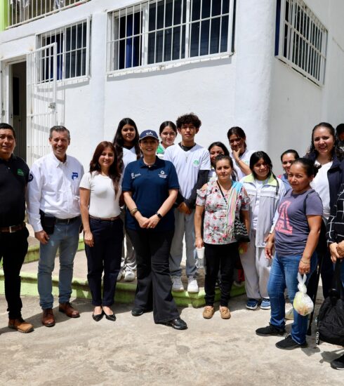 71 273 49181 1294790421 44535053 d711 4a2f ab31 69361acd034c