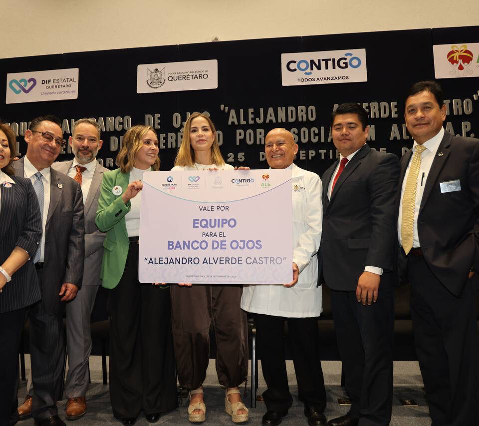 71 273 49249 464887981 240925 entrega equipamiento banco de ojos 8