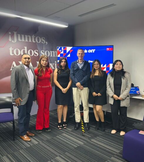 71 273 49598 1725375420 28 10 cecyteq y seguros axa apoyan a estudiantes 2 (1)