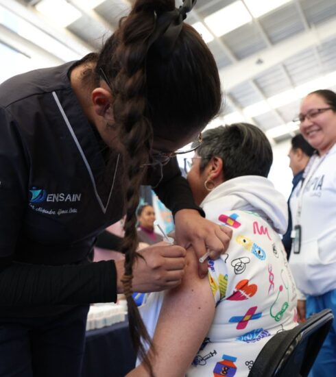 71 273 49716 1993008594 06 11 25 lleva luis nava servicios de salud y apoyos asistenciales a familias de corregidora8