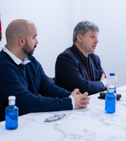 71 273 50354 1920862690 9CE8EC27 EBE6 4E15 9ABF F716E0D79D1C