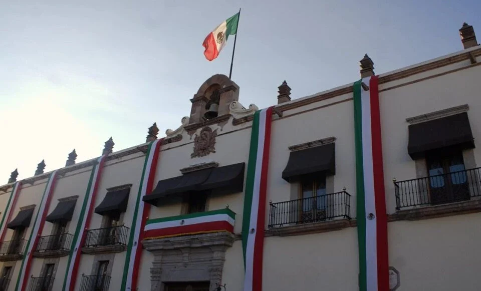 Lavozdequeretaro.com imprenta del poder ejecutivo mantiene viva nuestra historia 2025 12 27 11 09 21 256224 1024x581