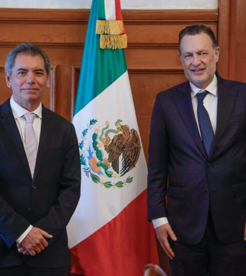 71 273 50696 1344967619 25 02 REUNION HACIENDA