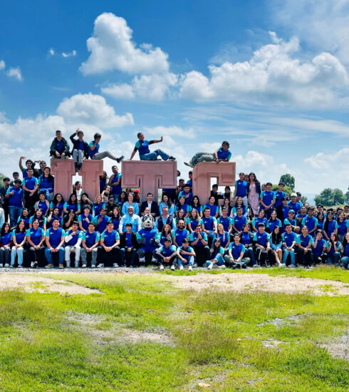 71 273 50745 1051122258 02 03 UTC PREPARA SU 15 ANIVERARIO2