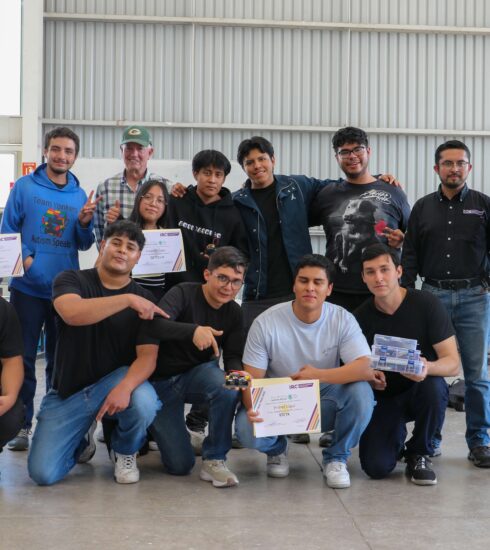 71 273 50819 1072712564 09 03 Racetrack