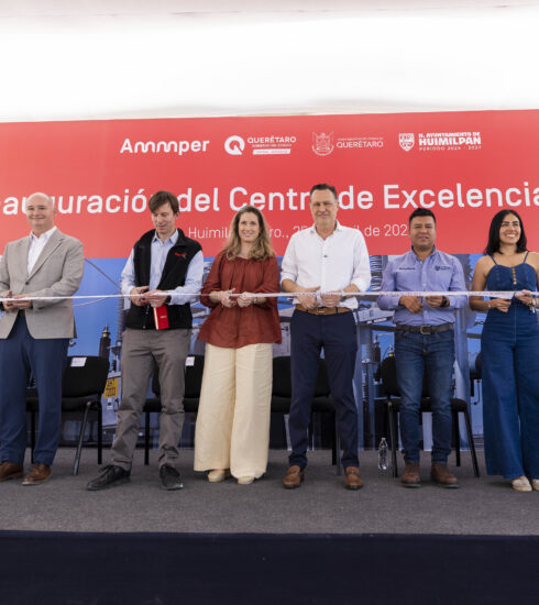 71 273 51251 1078156853 25 04 INAUGURACION CENTRO AMMPER