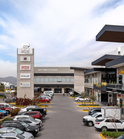 X Zibata Plaza