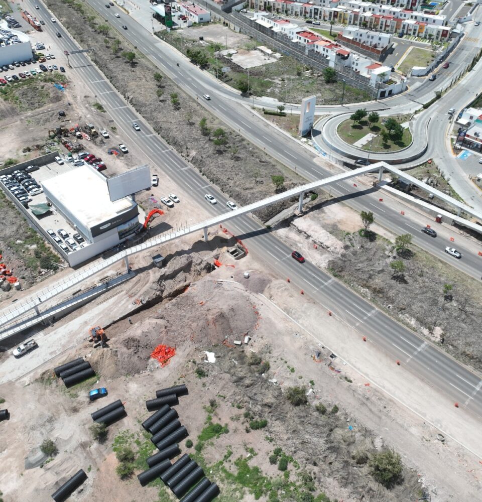 71 273 51724 344956733 FOTO2 CEI 22 2026 Supervisa CEI avance de puente peatonal en el Anillo Vial Junipero Serra