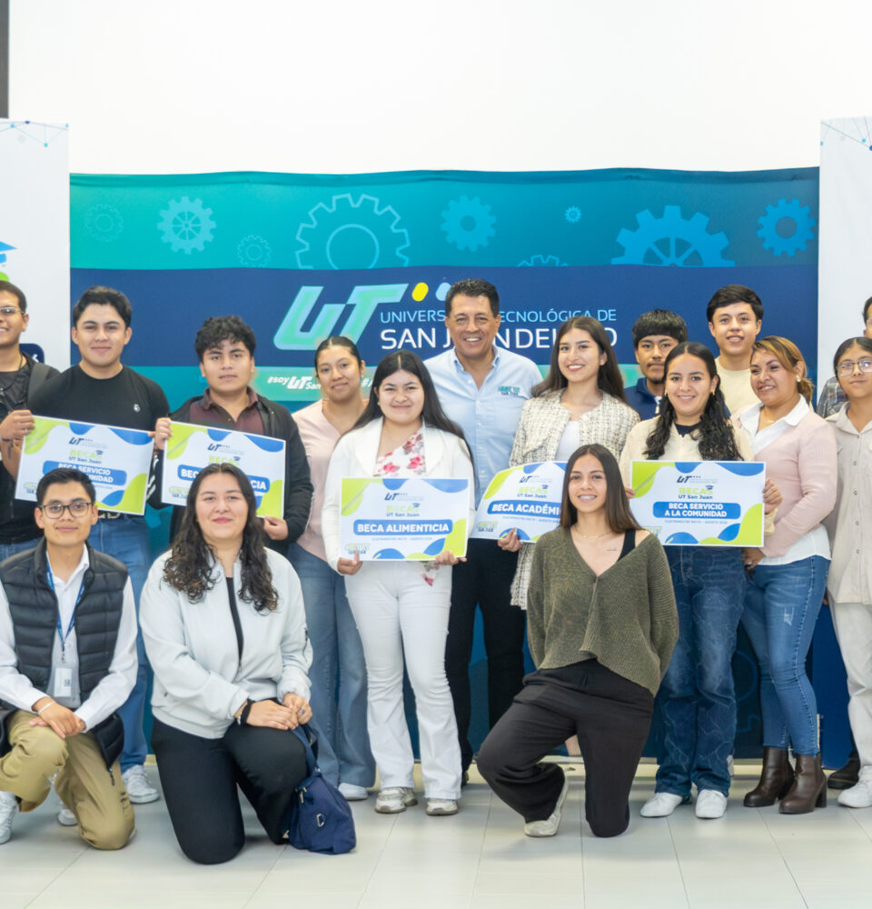 71 273 51774 2109597240 01 06 16 Entrega Becas